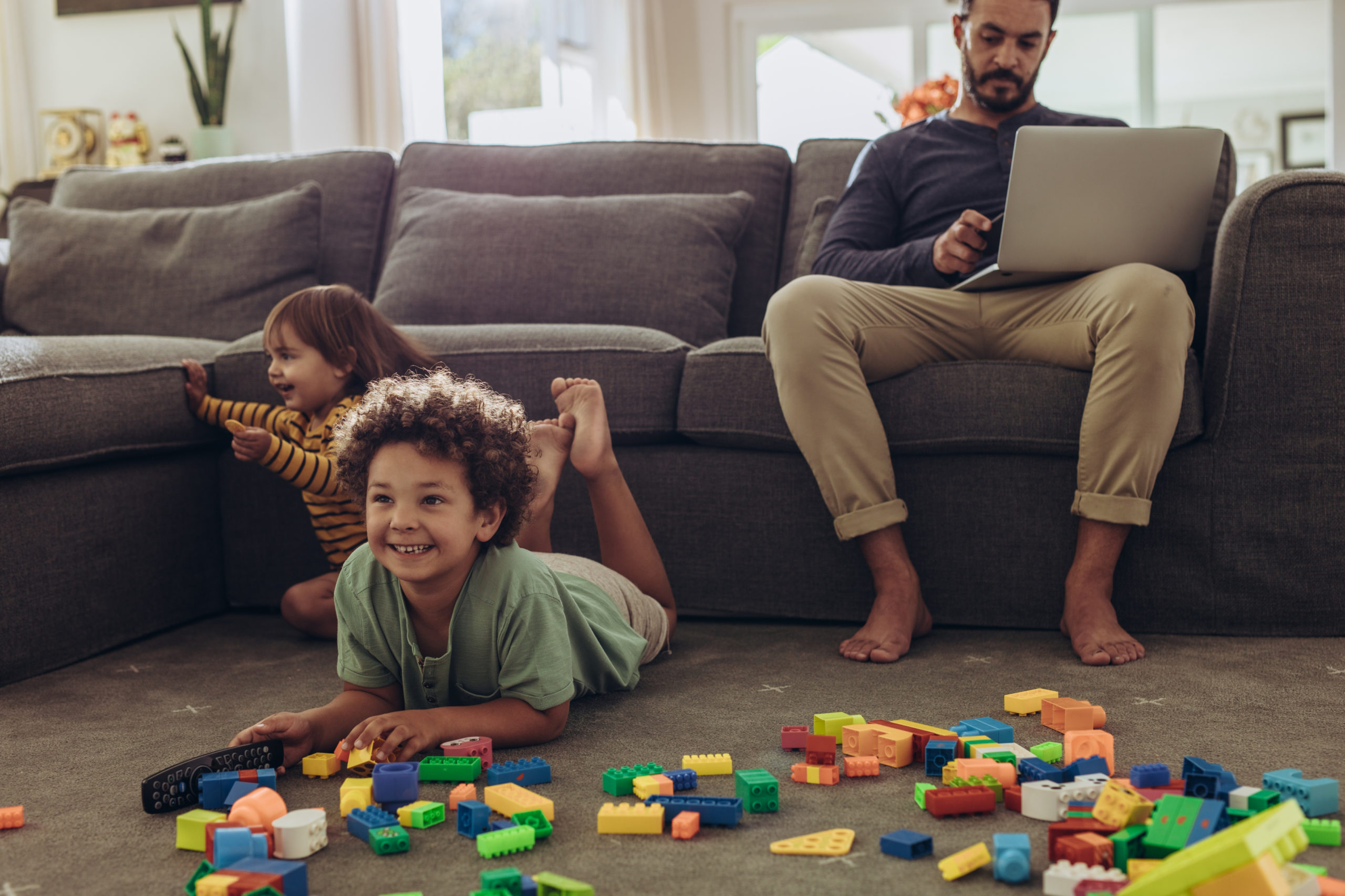 iOBURO - Pour le télétravail ou les activités avec les enfants, la